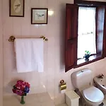 Geranios فندق مبيت وإفطار 3*