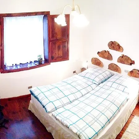 Bed & Breakfast Geranios 3*